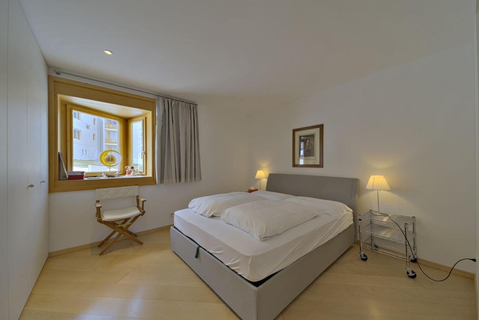 Ferienwohnung Chesa Ladina - Zuoz Exterior foto